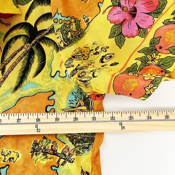 Urban Outfitters Women's Yellow Hawaiian Shirt Tropical Fruit Floral Size Small - Picture 5 of 6